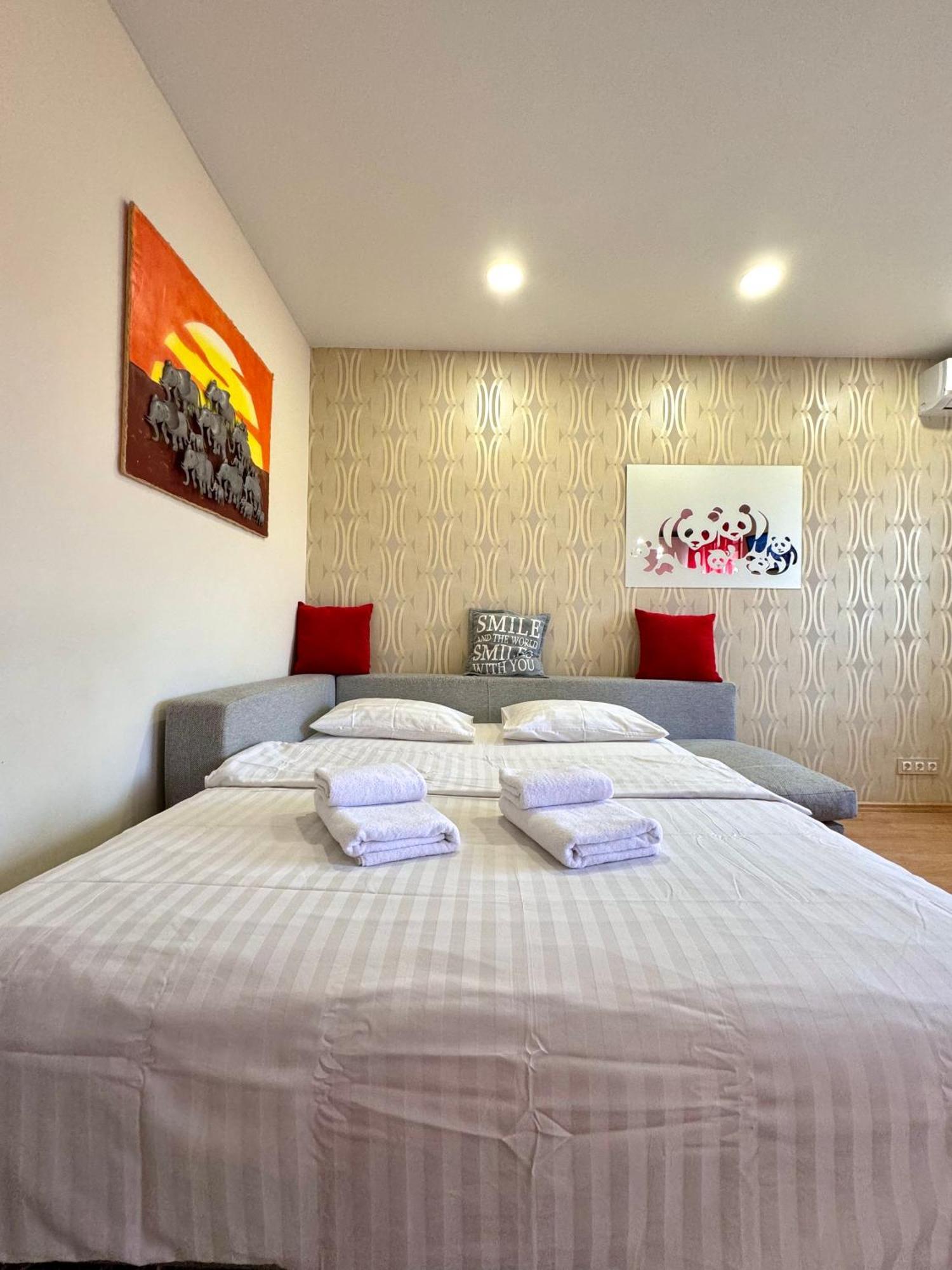 Apartpoltava Затишна 1-Кімнатна Студія,Новобудова В Самому Центрі Міста, Банківський Чек Luaran gambar